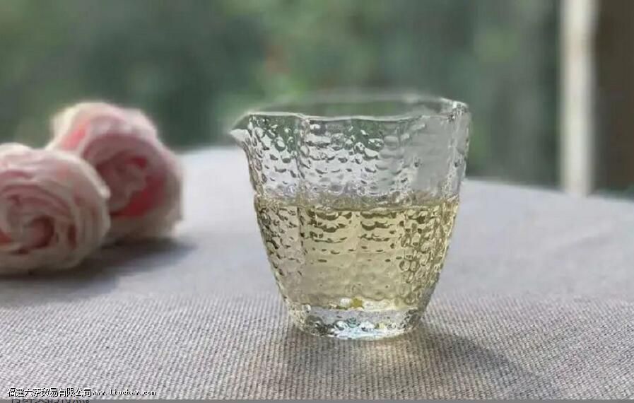 ��������ˬ�Ĳ�Ҷ����Щ