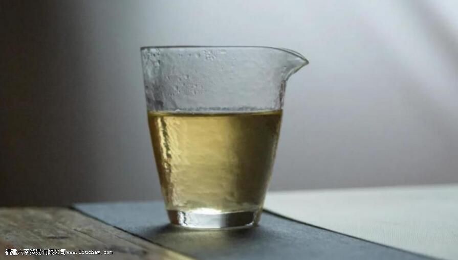 老曼峨古树茶口感特点 老曼峨古树茶口感特点