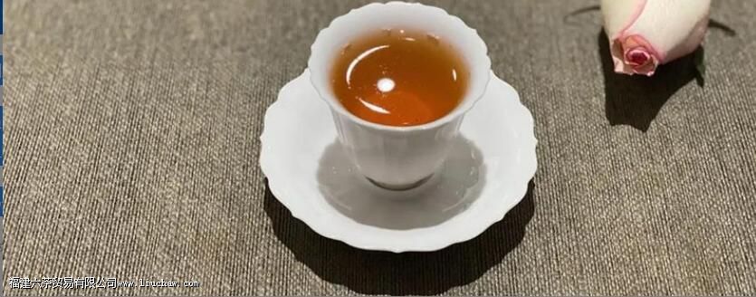 每天拿茶当水喝好吗 每天拿茶当水喝好吗