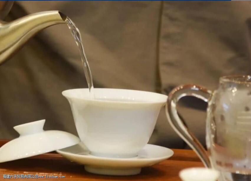 ţ����������ʲô�ص�