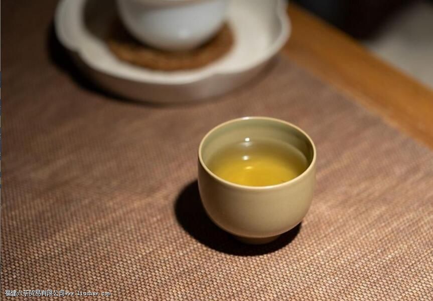 Ū����������ȡ������ܸ��õظ����ϰײ�ı仯