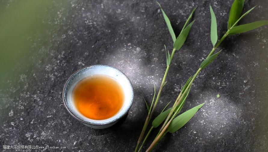 泡茶用纯净水还是矿泉水好,很多人都错了 泡茶用纯净水还是矿泉水好,很多人都错了