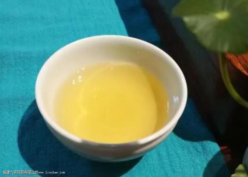 �ն��贺�����Ĳ���������ͶԱ�