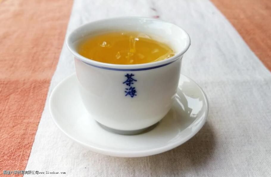 �ն�����ɫƷ������