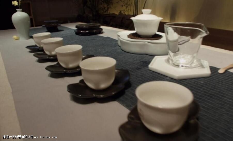 �ն���Ҷ�ݲ�����ô��