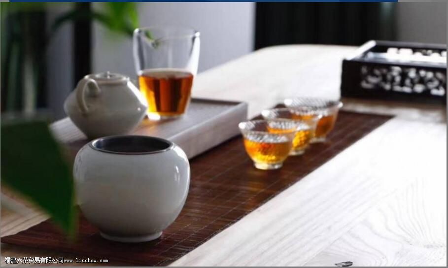 ʲô���ں�ʲô��