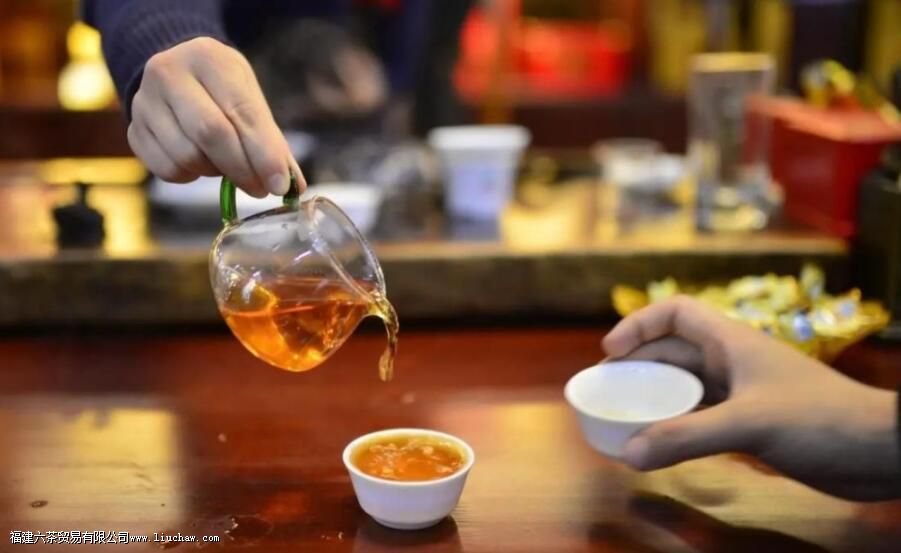 阴天和晴天哪个适合喝茶 阴天和晴天哪个适合喝茶