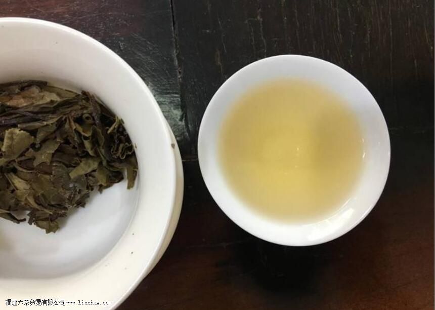 ���ϰײ�͸����ײ���ʲô����