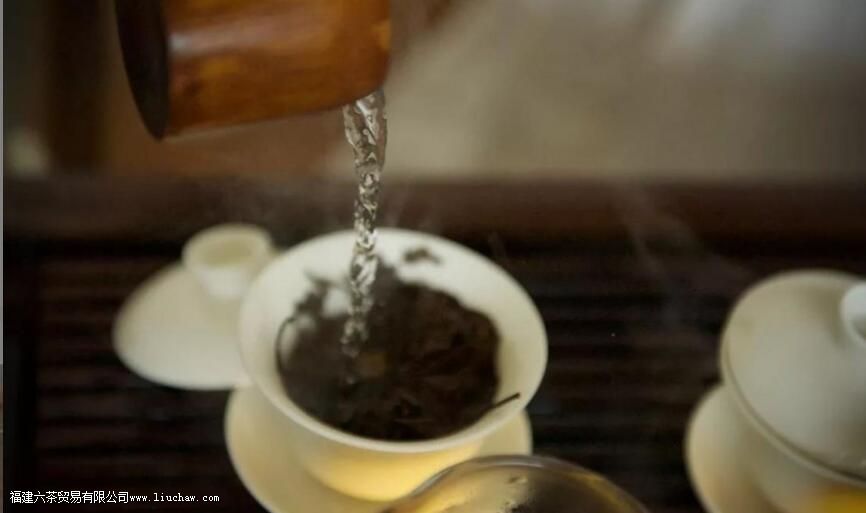 100����ˮ����ٿ˲�Ҷ