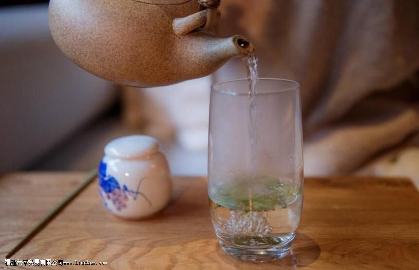 �����ײ���γ���