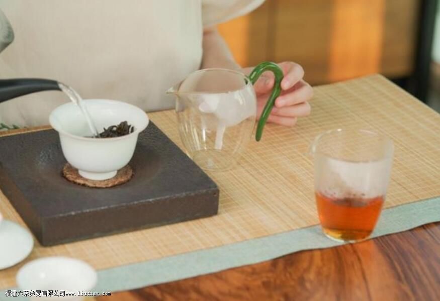 冲泡乌龙茶的水温一般选择多少度 冲泡乌龙茶的水温一般选择多少度