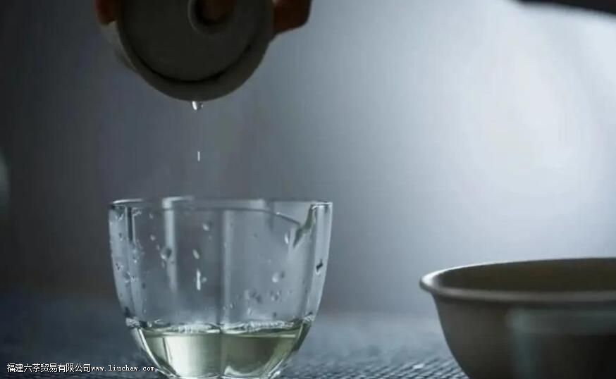 盖碗泡绿茶可以泡几次 盖碗泡绿茶可以泡几次