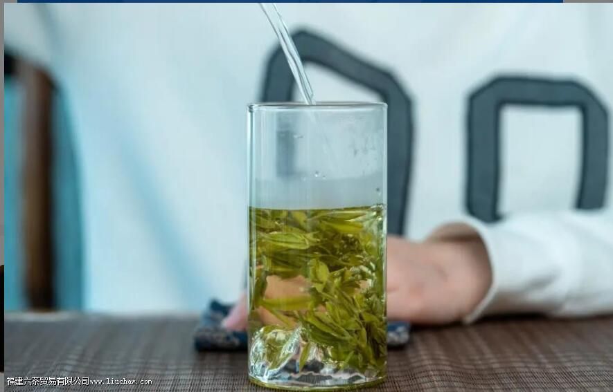 盖碗泡绿茶可以泡几次 盖碗泡绿茶可以泡几次