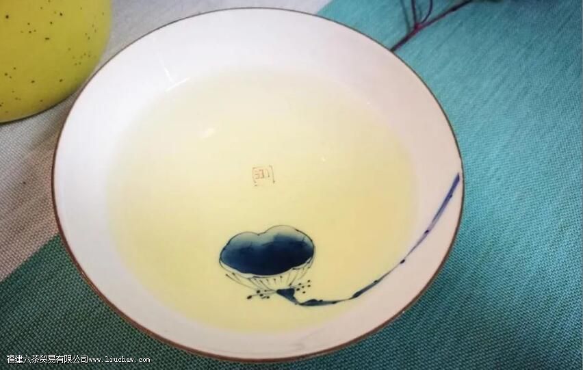 盖碗泡绿茶可以泡几次 盖碗泡绿茶可以泡几次