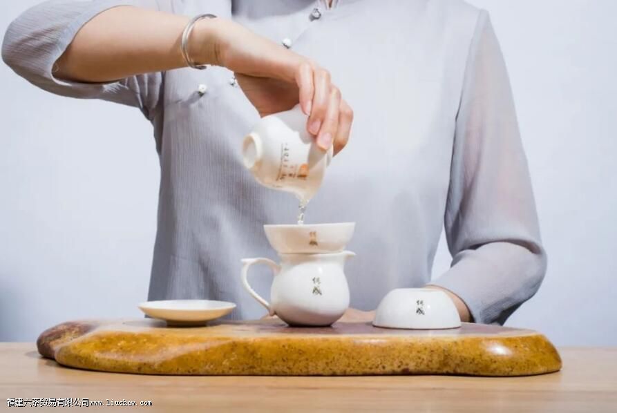 �ò費�¿�ˮ�̣�ϸ˵�����Ҷ�ĳ���ˮ��