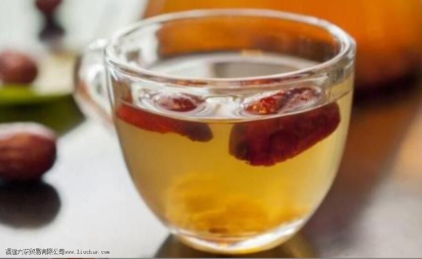 红枣和茶叶能一起泡水喝吗 红枣和茶叶能一起泡水喝吗