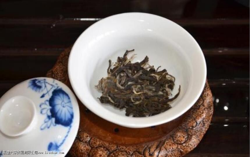 老班章普洱茶生茶怎么喝 老班章普洱茶生茶怎么喝
