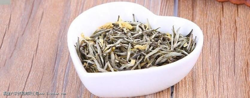 ���򻨲��ö��ٶȵ�ˮ��