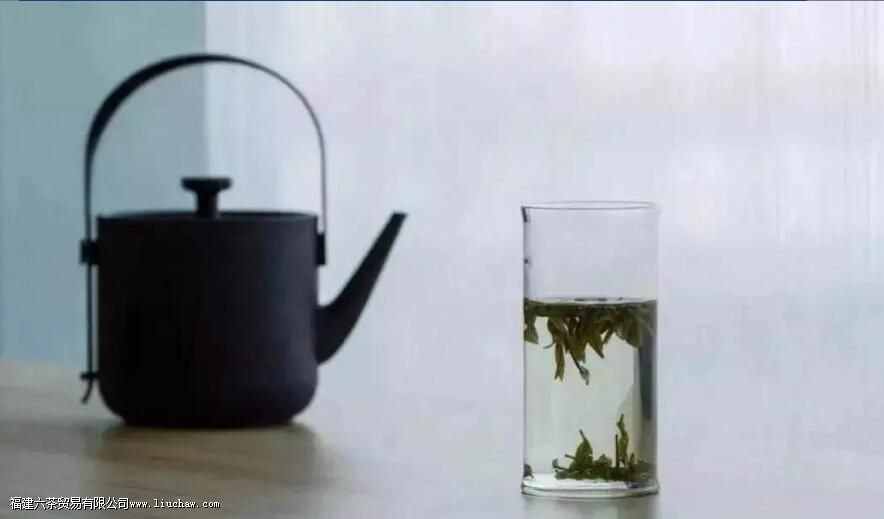 泡茶上投法是怎样的 泡茶上投法是怎样的