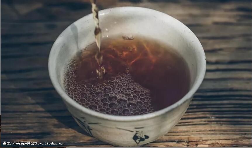 �ݲ��и�����ʪ��֮�֣����ݾ��ǲ���ˮ����ôʪ����