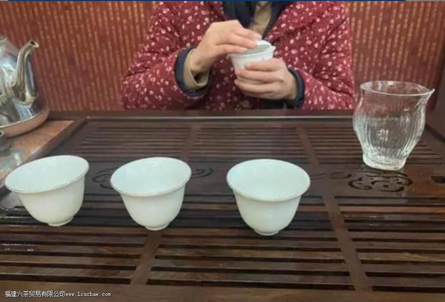 泡黄茶要不要摇香 泡黄茶要不要摇香