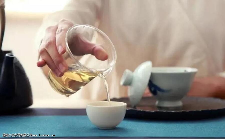 �ն���ĳ���ˮ��Ϊ100�� ��Ҳ���ؾ���