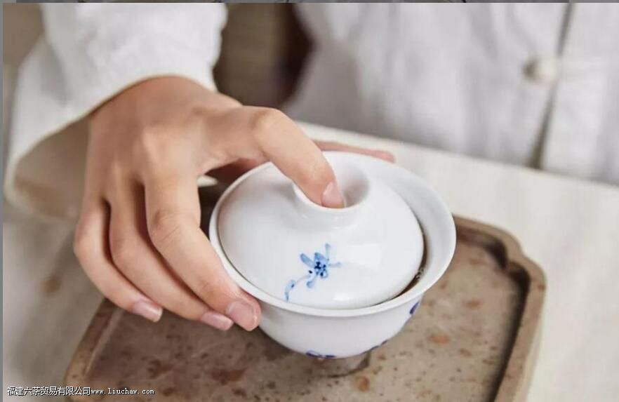 普洱茶用什么茶杯比较好 普洱茶用什么茶杯比较好