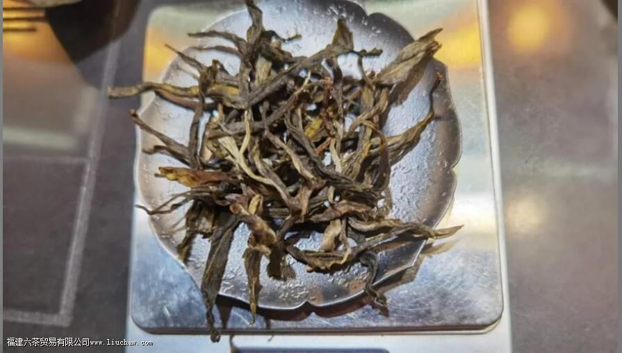 �ն����Ҷ�ĳ��ݷ���