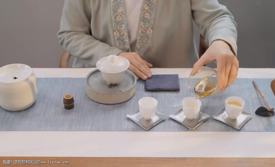 ���ն������ȷ�ȷ��Լ����ݲ���