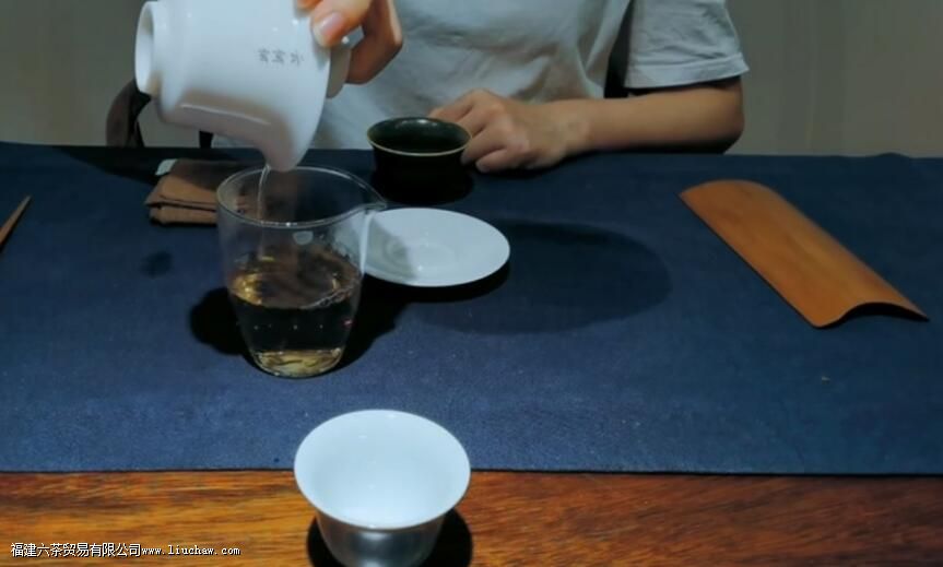 ��ü��ĳ��ݷ����벽��