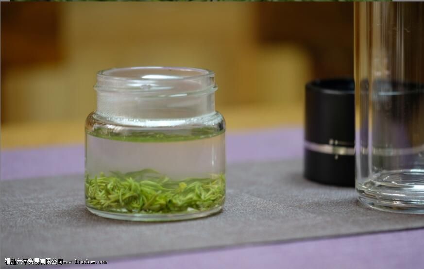 ����ë����ö��ٶȵ�ˮ��