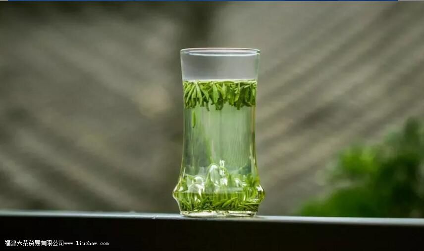 ��Ҷ����ö��ٶȵ�ˮ�ݺ���