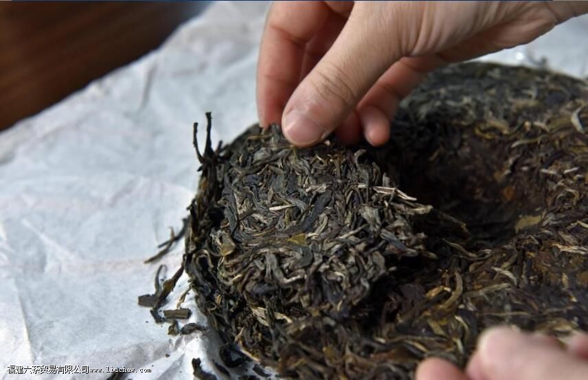 茶叶放了一年还能喝吗 茶叶放了一年还能喝吗