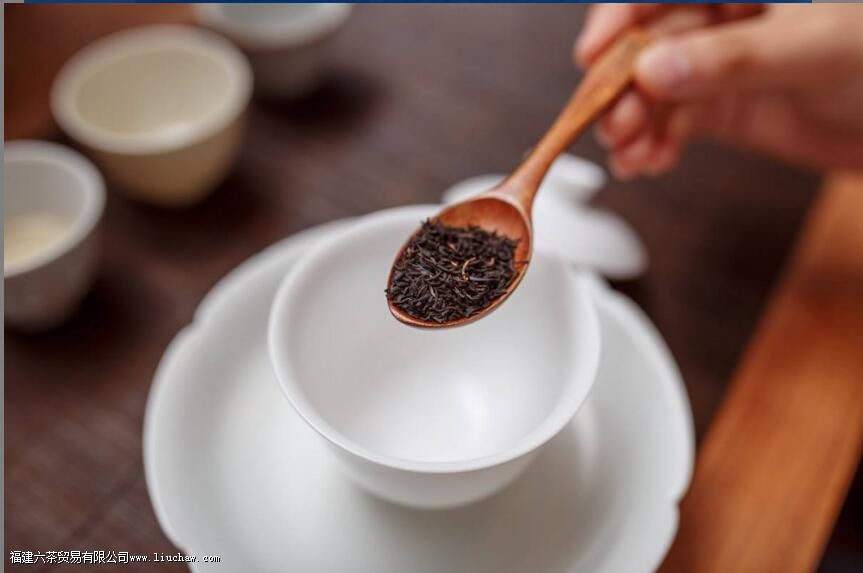 ��ѧ���裬���ڳ·ŵĲ�Ҷ�����ܺ���