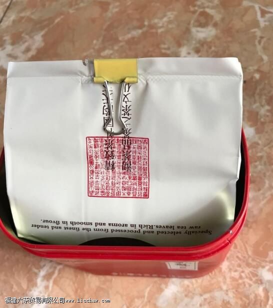 �����ȷ���ز�Ҷ