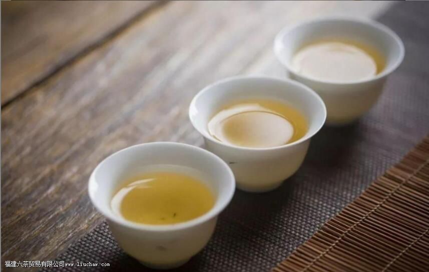 吃药用茶水送服可以吗 吃药用茶水送服可以吗