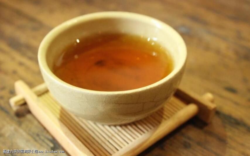 喝浓茶可以解酒吗 喝浓茶可以解酒吗