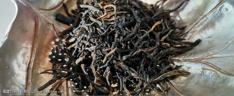 女性喝金骏眉的危害 女性喝金骏眉的危害