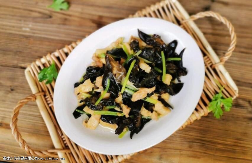 �ն��費�ܺ�ʲôͬʳ