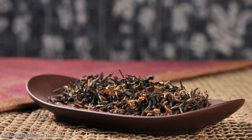 ʲô�˲��ܺ���ɽС��