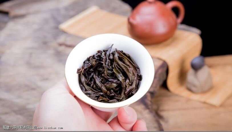 什么人不适合喝大红袍茶叶 什么人不适合喝大红袍茶叶