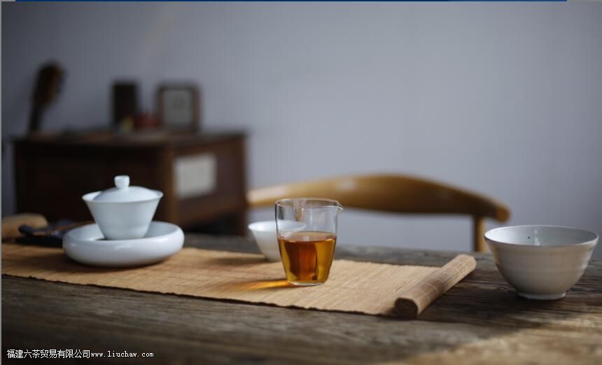 ʲô�˲��ʺϺȺ��