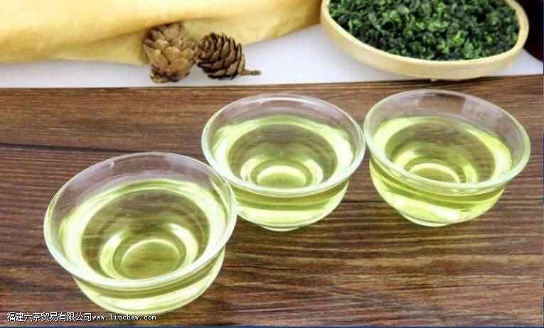 �������Ľ����븱����