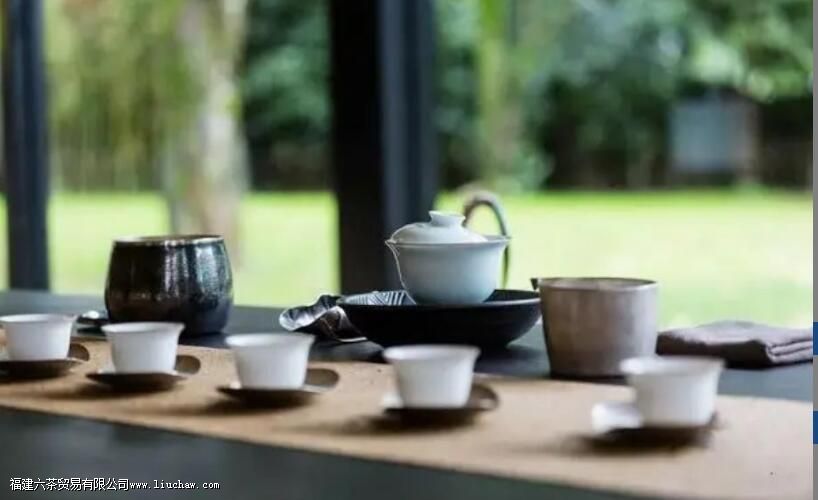 白瓷盖碗的由来 白瓷盖碗的由来