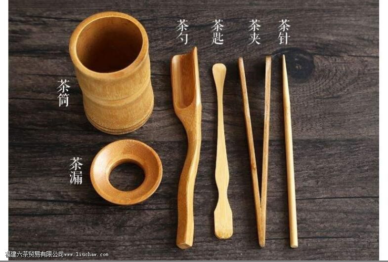 茶具十二件都有什么 茶具十二件都有什么