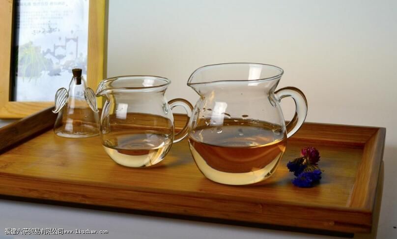 茶具十二件都有什么 茶具十二件都有什么