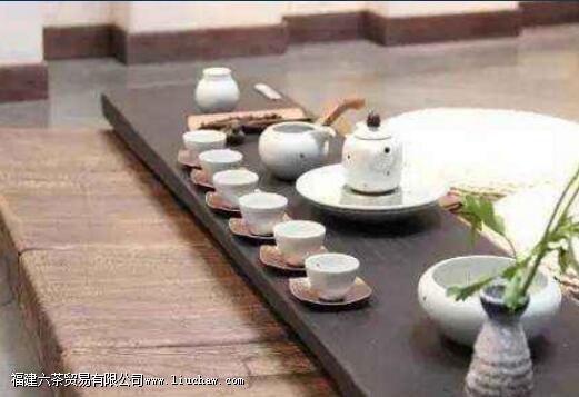 ��ϯ��ô�ڣ� ��Ĳ�ϯ��������