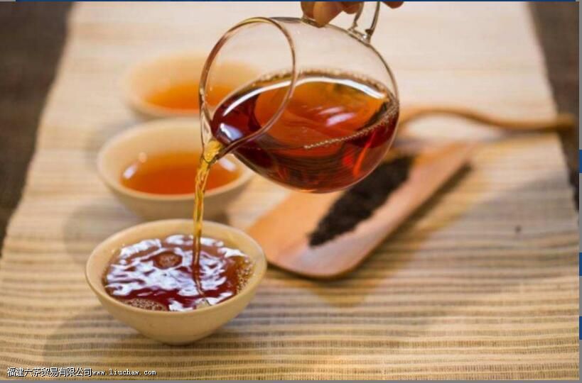 盖碗和紫砂壶泡茶的口感区别 盖碗和紫砂壶泡茶的口感区别