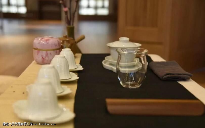 刚买的茶具应该怎么做 刚买的茶具应该怎么做