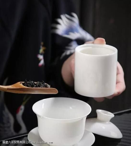 功夫茶凭什么吸引人?功夫二字有什么深意 功夫茶凭什么吸引人?功夫二字有什么深意